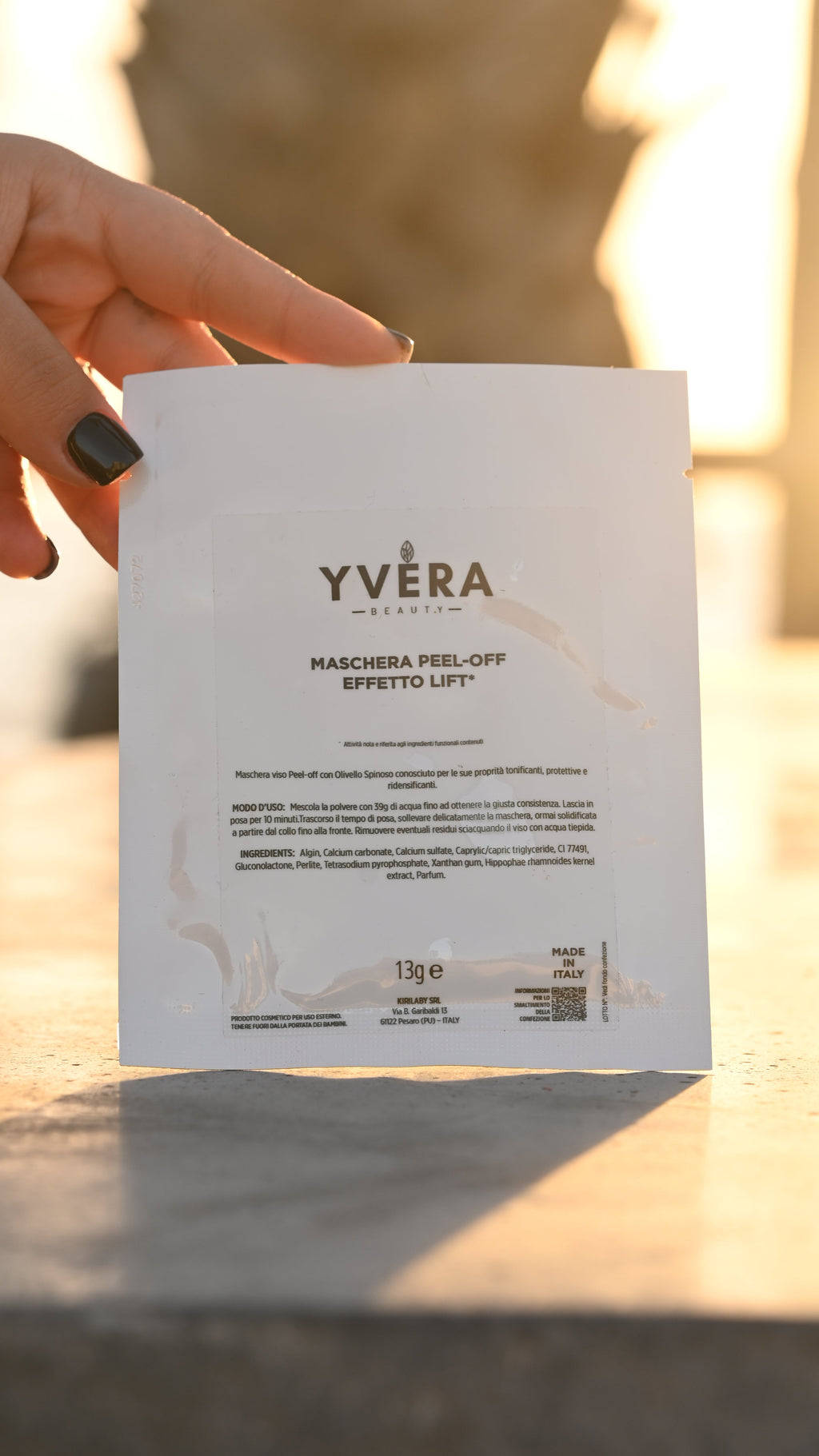 Maschera Peel-off effetto lift